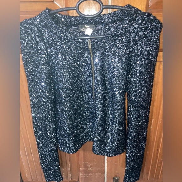 Sequinned black bolero shrug - Picture 4 of 5